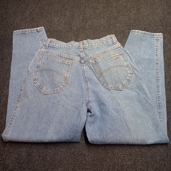 Vintage CHIC Jeans Women 12 Average Blue Pleated Button Fly Mom Style Casual Y2K - Picture 3 of 10